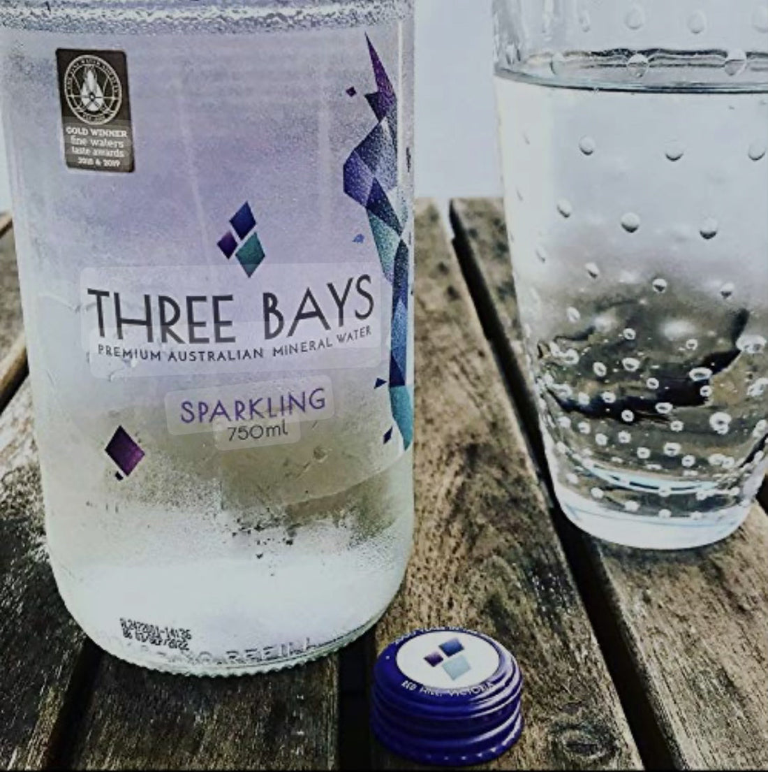 Issue #216 🌊 Why Did This Aussie Water Win Silver for Sparkle?