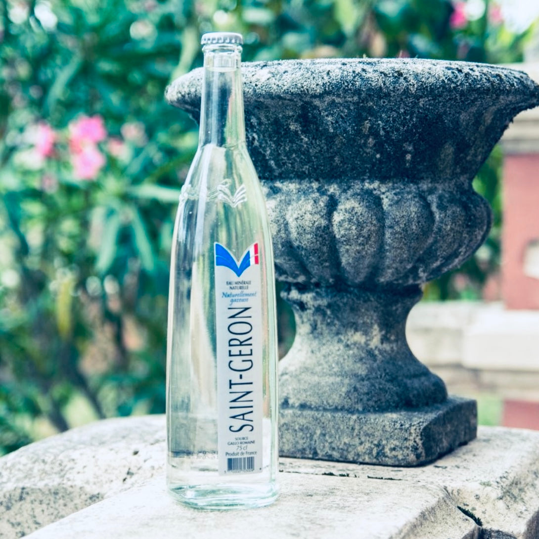 Saint Geron Naturally Sparkling Mineral Spring Water Premium Sparkling Water