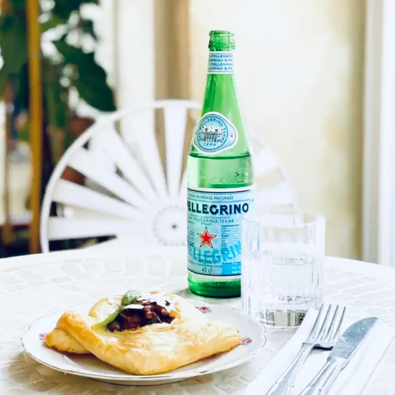 San Pellegrino Italian Sparkling Natural Mineral Water Glass 750ml  Mineral Composition